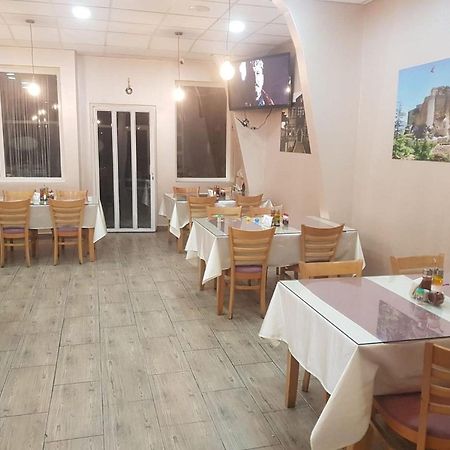 Midtown Apartment Kurdzhali Bagian luar foto